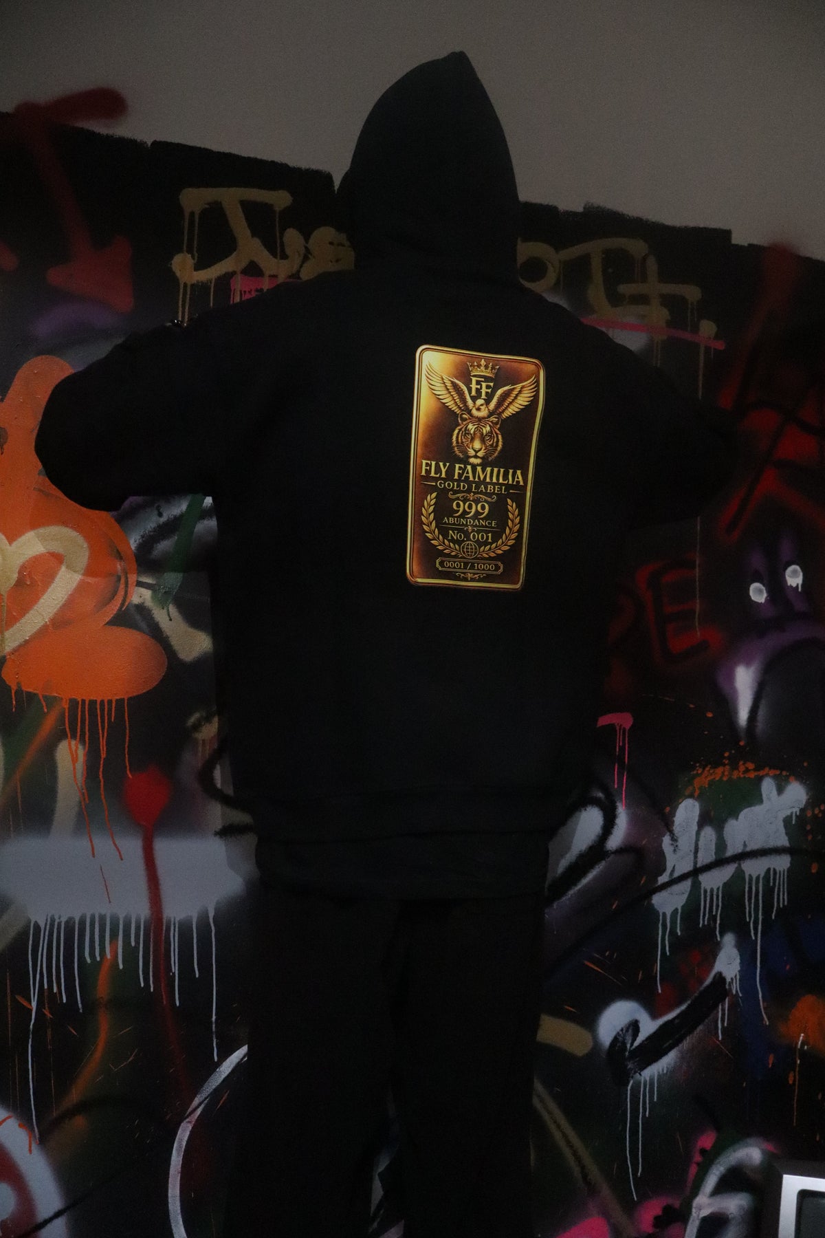 What is Fly Familia ?